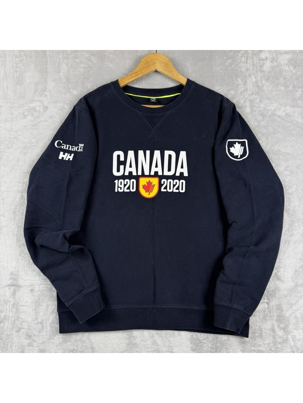 Helly Hansen CANADA Ski Team Sweatshirt Olympics 1920-2020 Men L 100th Team Navy - Picture 1 of 10